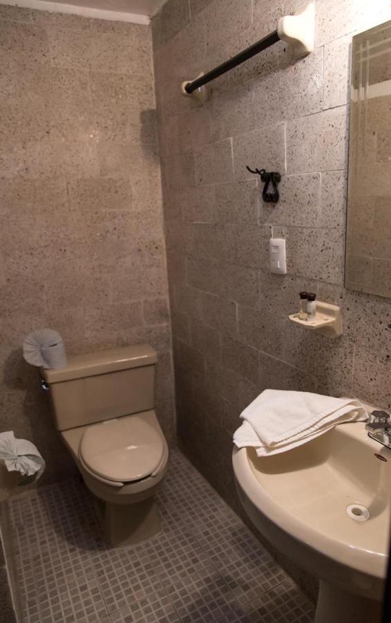 Hotel D'Monica San Cristóbal de Las Casas Εξωτερικό φωτογραφία